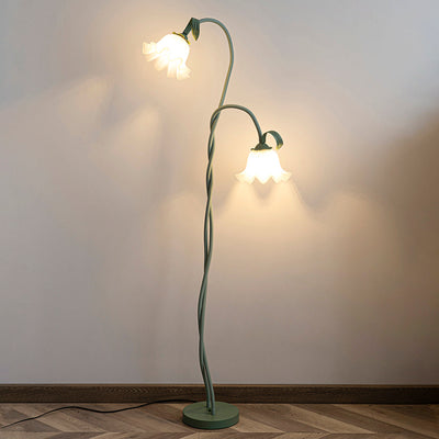 Calla Floor Lamp – Timeless Elegance with Delicate Floral Design