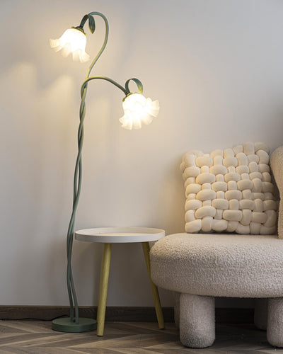 Calla Floor Lamp – Timeless Elegance with Delicate Floral Design