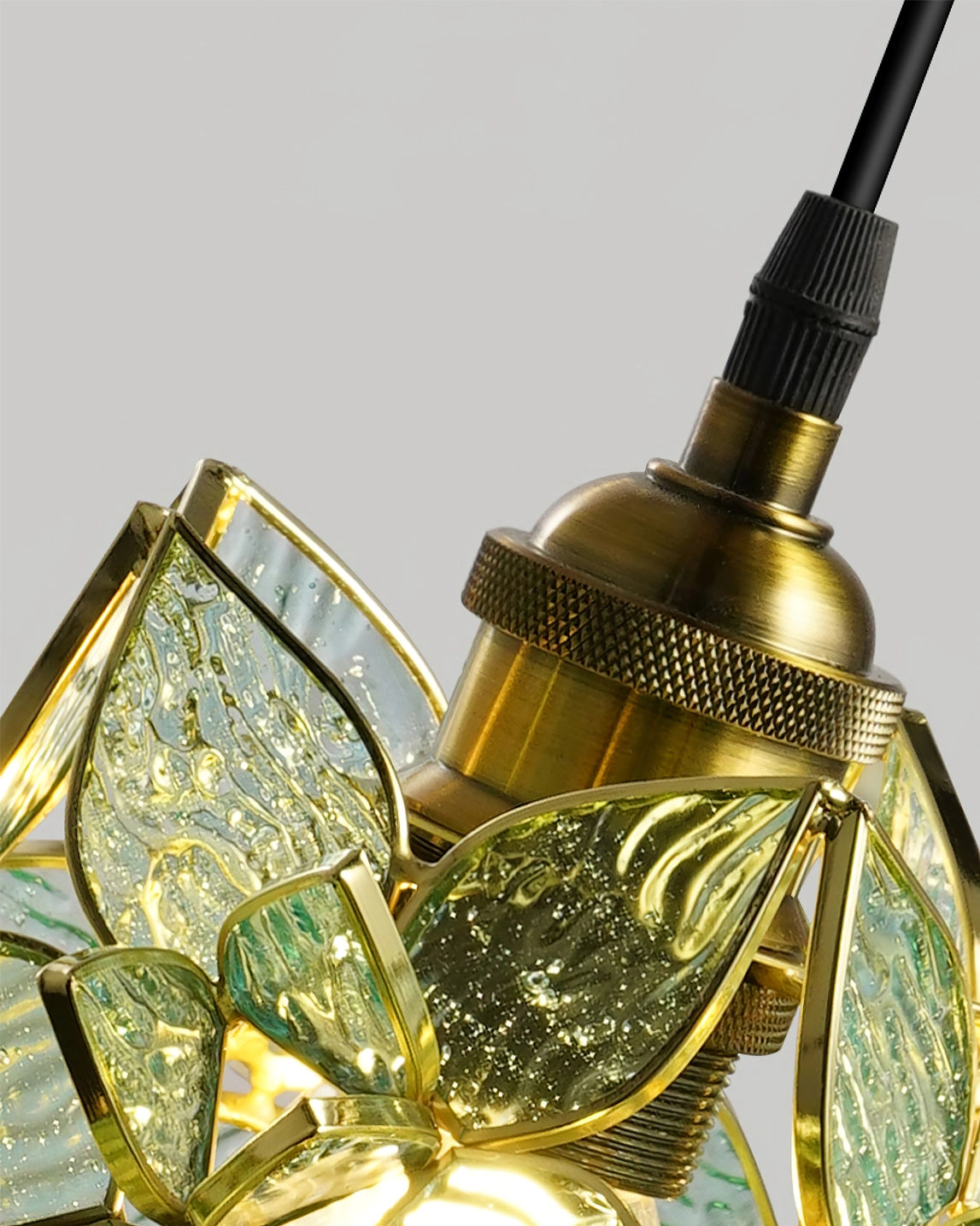 Capiz Shell Pendant Light – Handcrafted Elegance with Natural Translucence