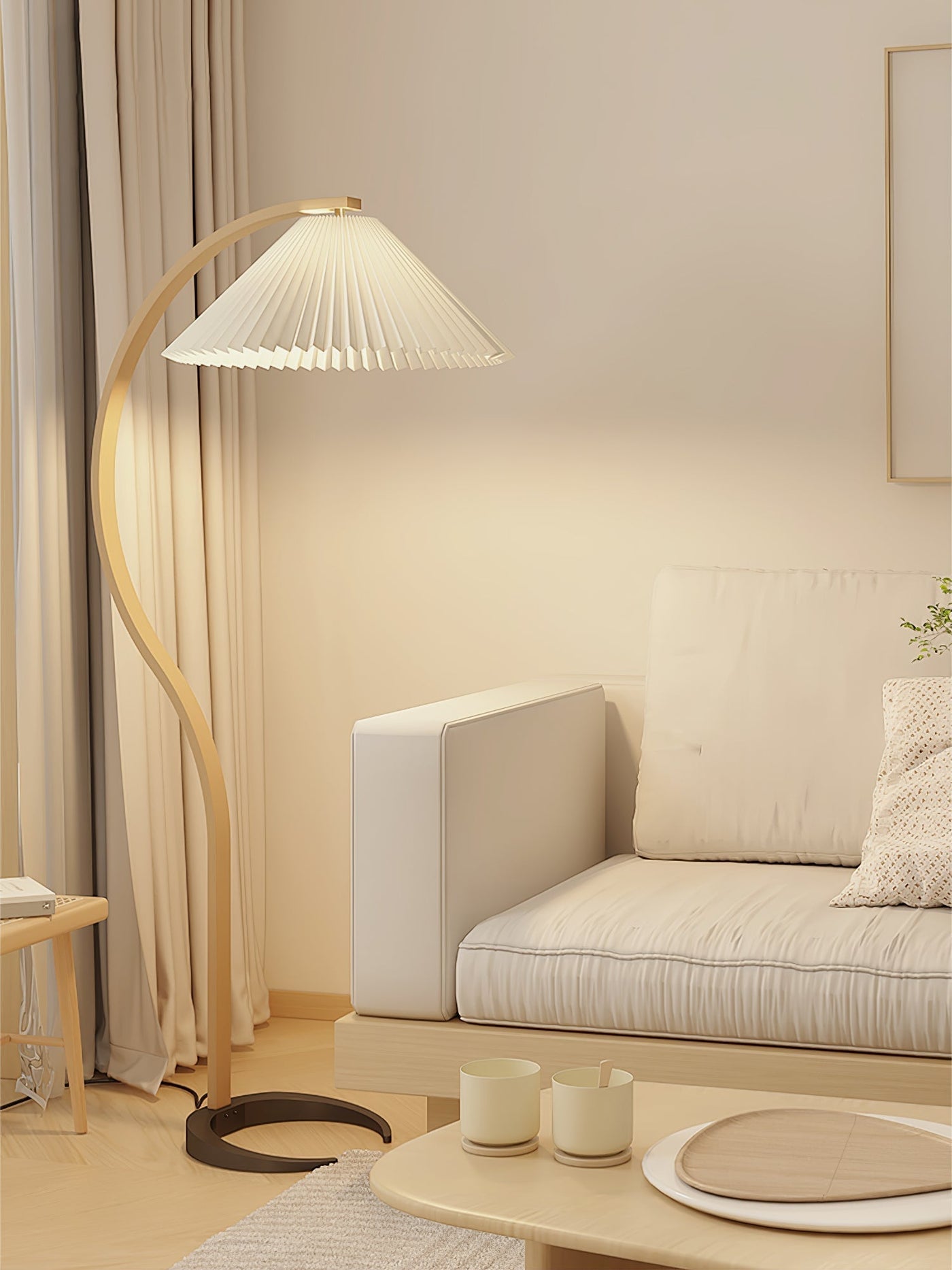 Caprani Floor Lamp – Scandinavian Design with Wood & Linen Shade