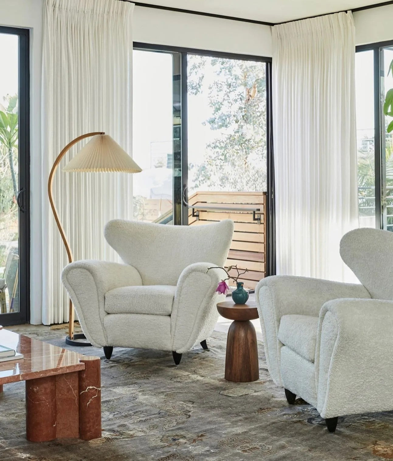 Caprani Floor Lamp – Scandinavian Design with Wood & Linen Shade