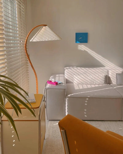 Caprani Floor Lamp – Scandinavian Design with Wood & Linen Shade