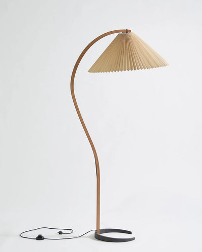 Caprani Floor Lamp – Scandinavian Design with Wood & Linen Shade