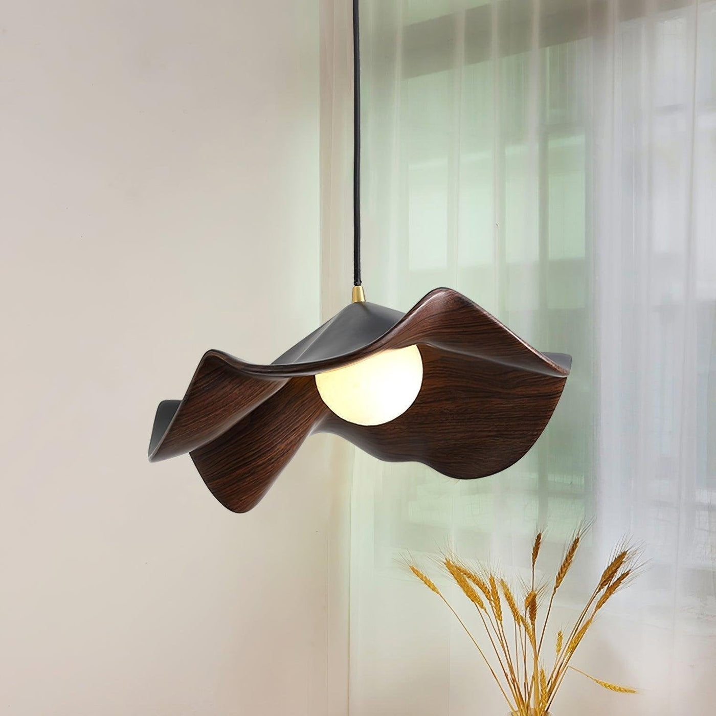Casia Unique Pendant Light – Nature-Inspired Lotus Leaf Ceiling Lamp