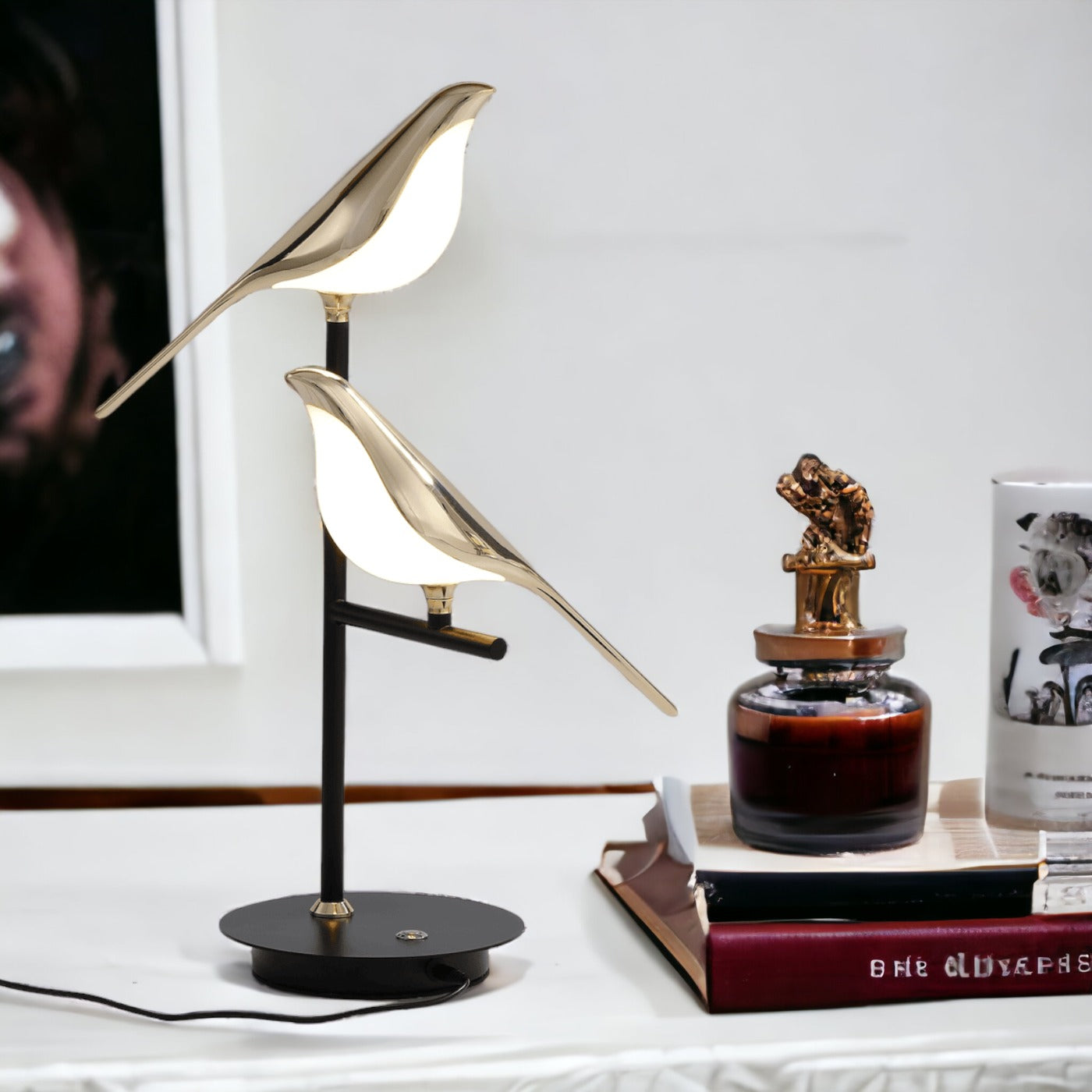 BirdLamp™ LED Desk Light – A Statement of Elegance & Functionality