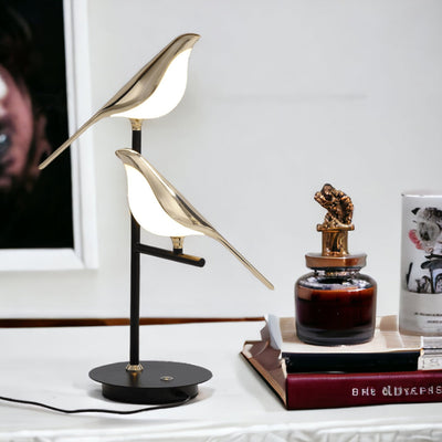 BirdLamp™ LED Desk Light – A Statement of Elegance & Functionality