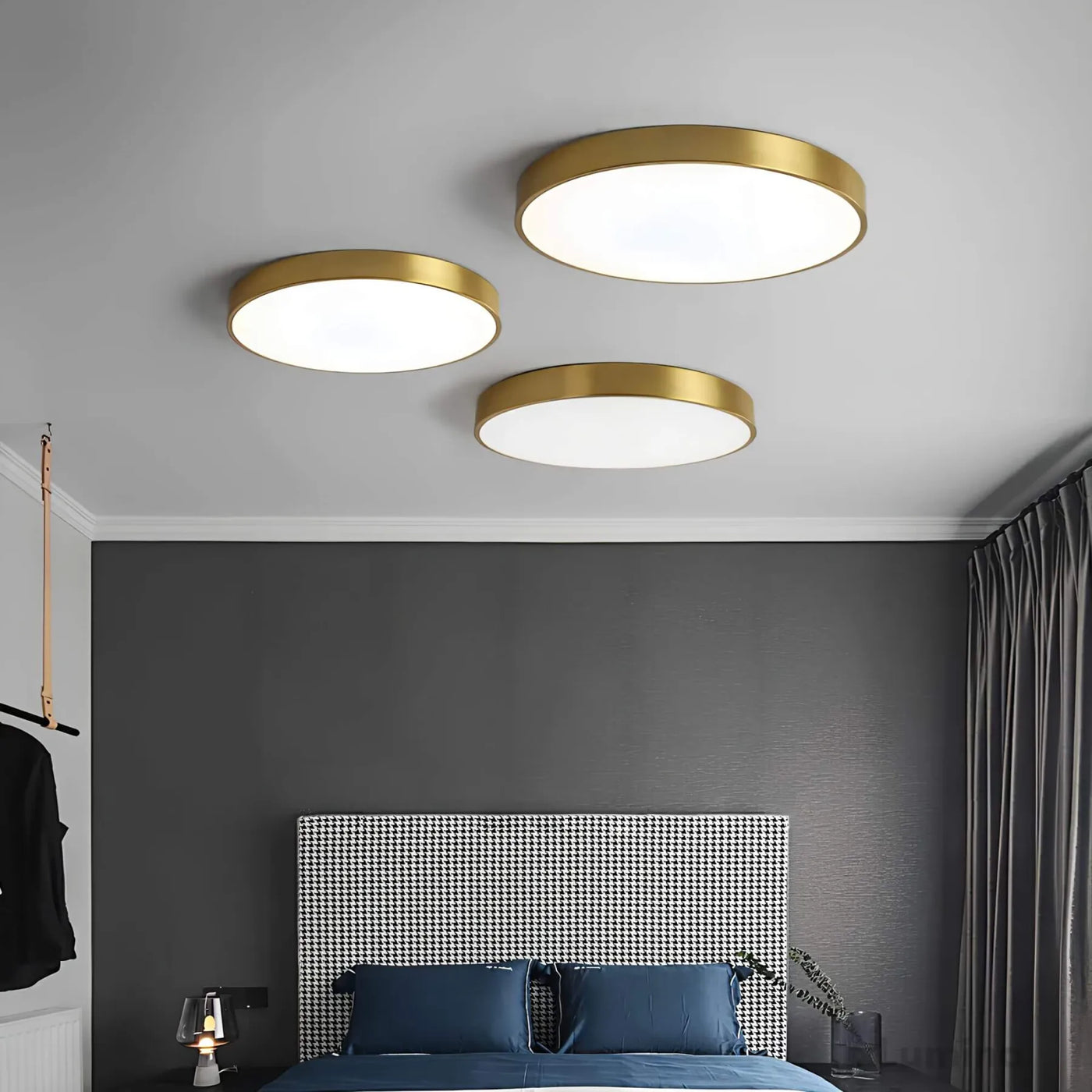 ChromaCraft Luxury Ceiling Light – Elegance and Customizable Ambience