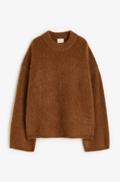 Clara Sweater – Chic, Soft & Versatile Knit for Effortless Elegance