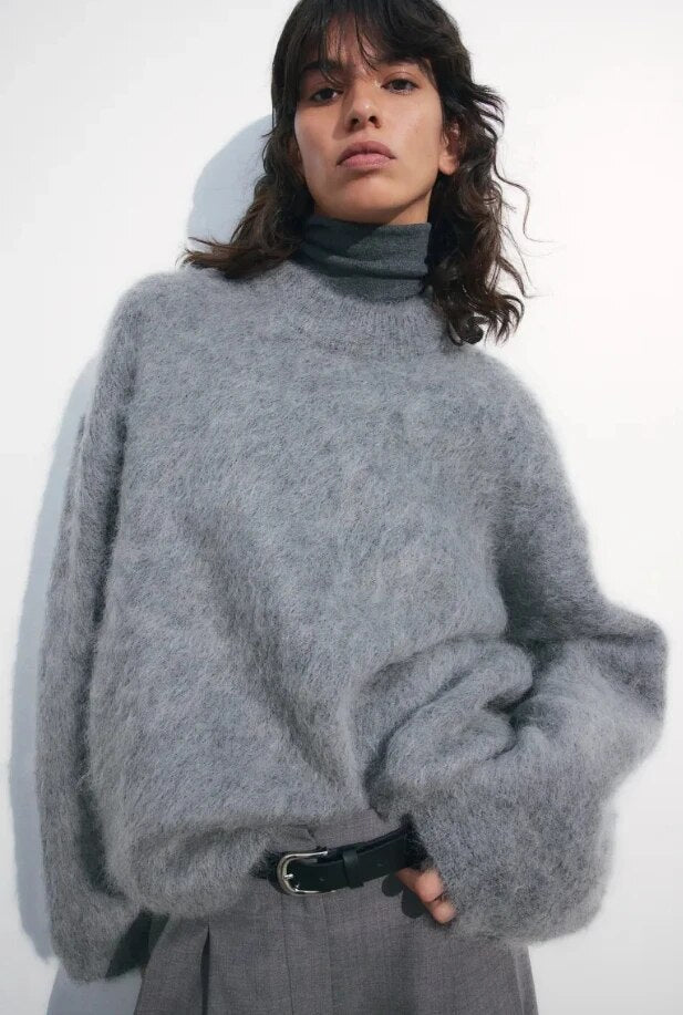 Clara Sweater – Chic, Soft & Versatile Knit for Effortless Elegance