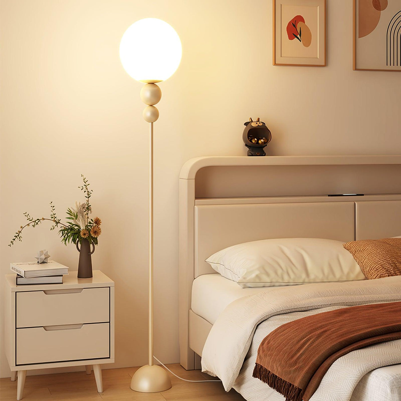 Clavel Floor Lamp – Elegant Metal & Glass Design for Modern Interiors