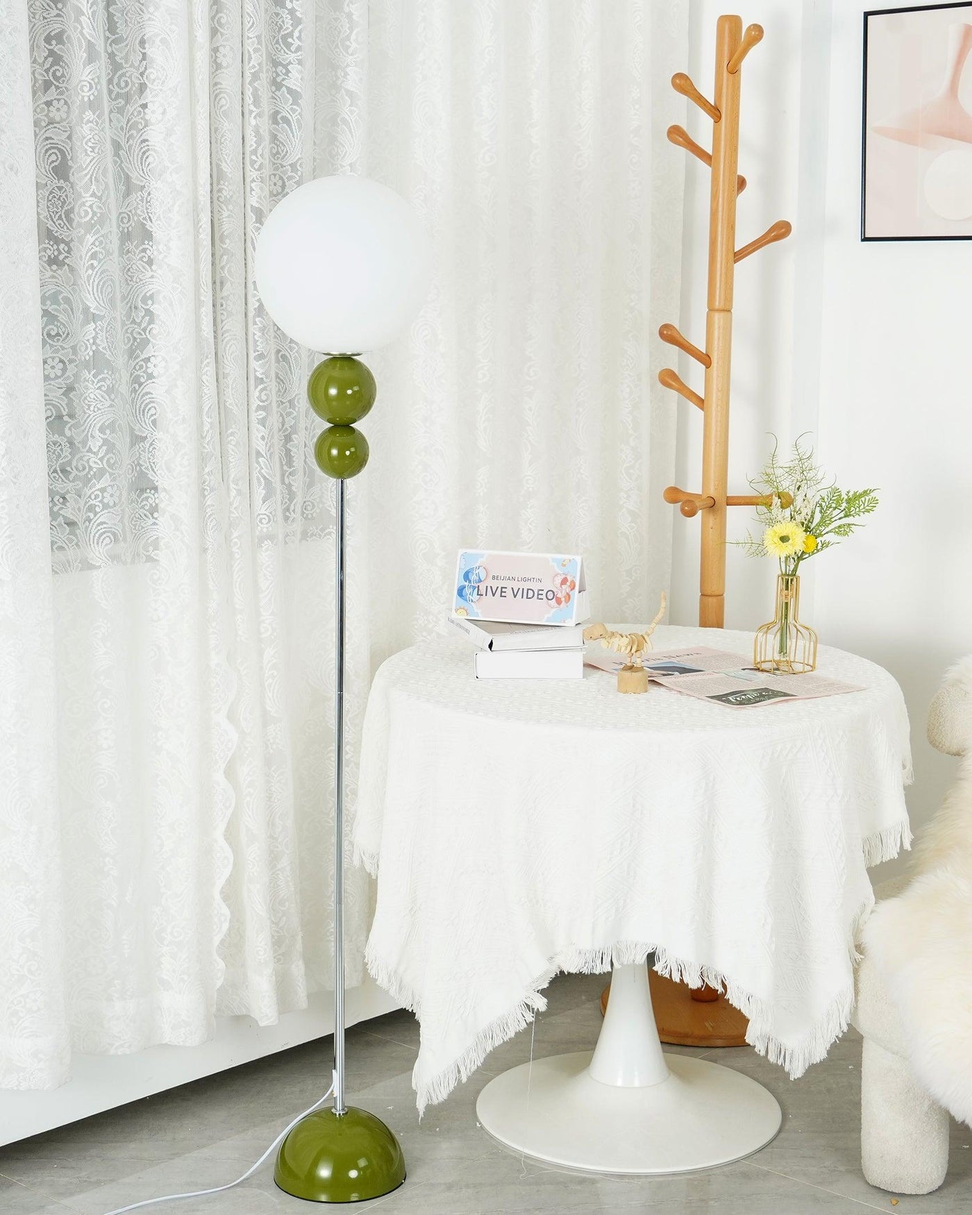 Clavel Floor Lamp – Elegant Metal & Glass Design for Modern Interiors