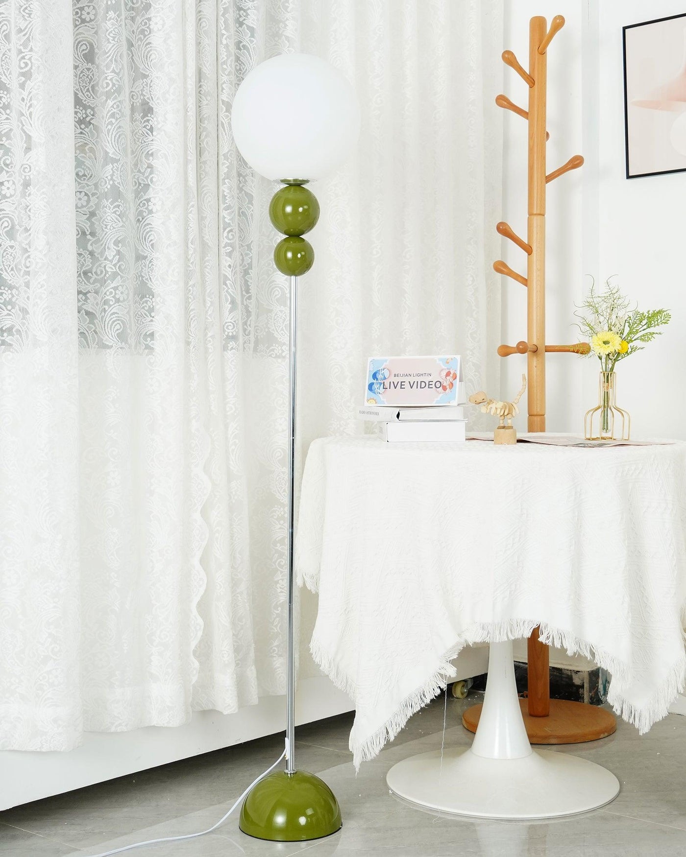 Clavel Floor Lamp – Elegant Metal & Glass Design for Modern Interiors