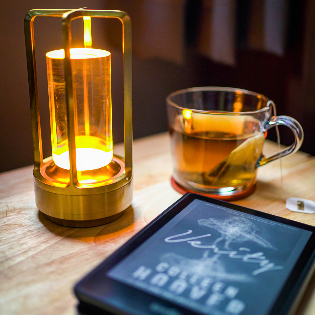 CrystalGlow Luxury Lamp – Wireless Rechargeable LED Light with Elegant Crystal Diffuser