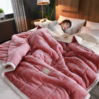 LammeFleece – The Ultimate Cozy & Stylish Blanket of the Year