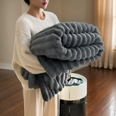 Luxurious Fleece Blanket – Soft, Warm & Stylish Comfort