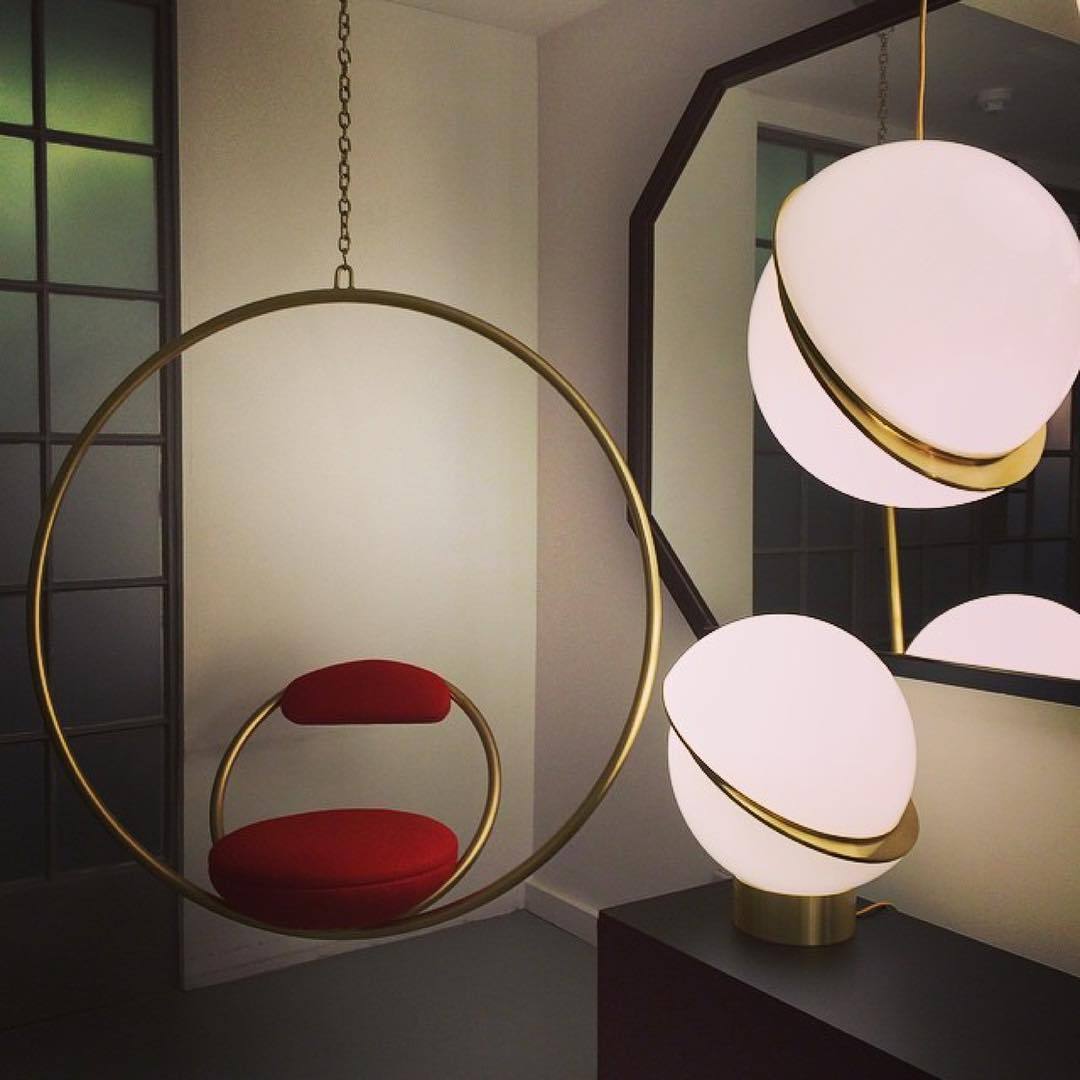 CrescentGlow Pendant Light – Elegant Lunar-Inspired Illumination