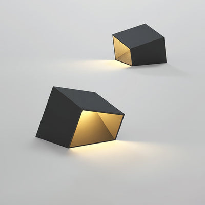 Cube Garden Solar Light – Modern Outdoor LED Lantern with Remote Control