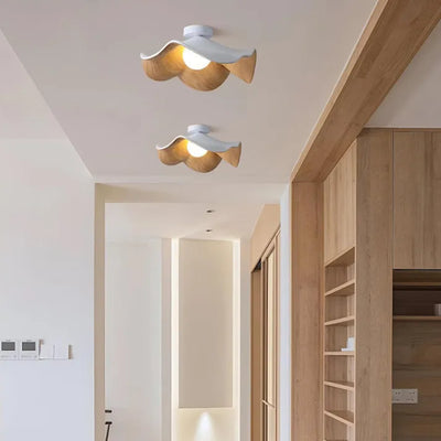 Nordic Wooden Lotus Ceiling Light – Nature-Inspired Elegance for Modern Interiors