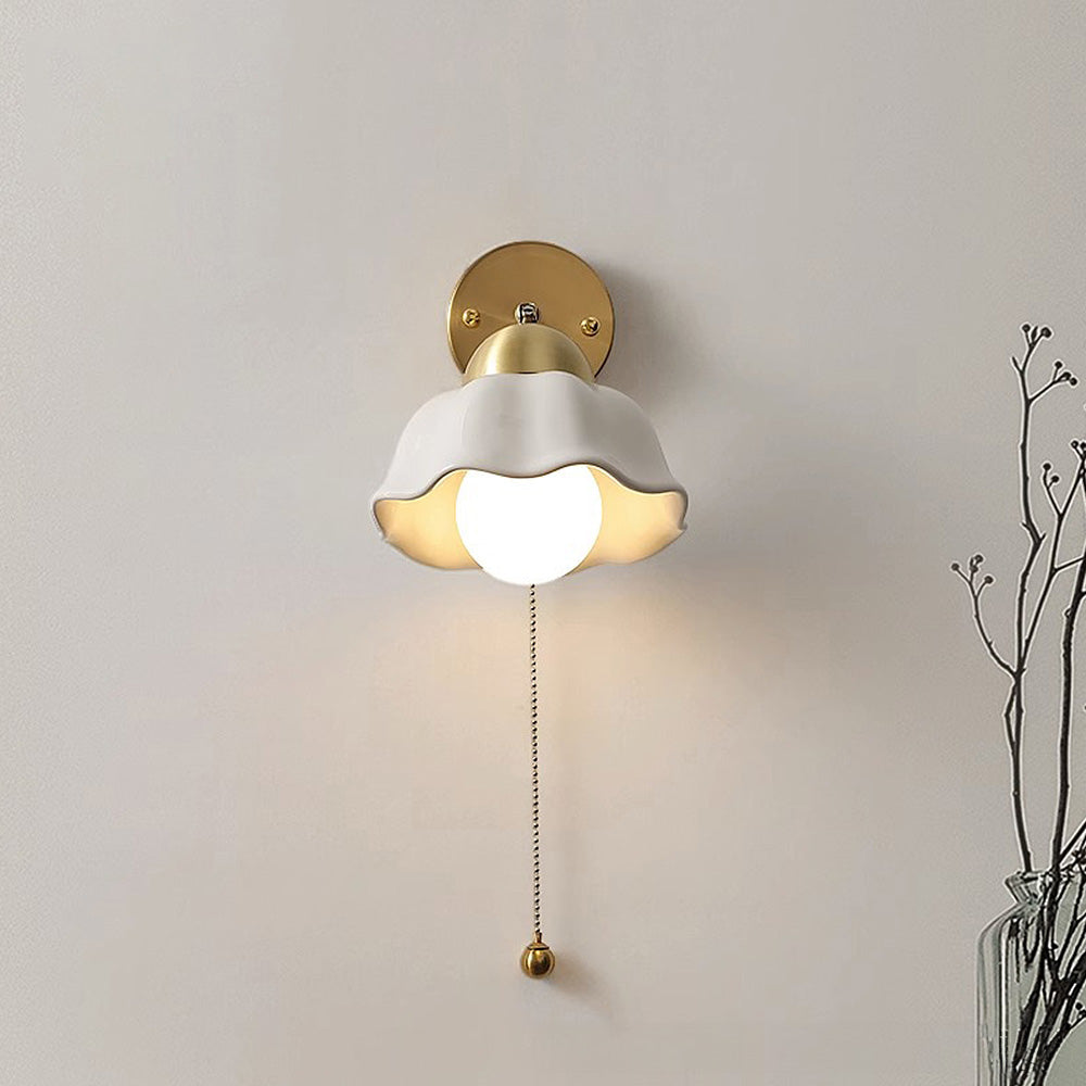 FleurBlanche Wall Light – Romantic Floral Design for a Warm, Elegant Atmosphere