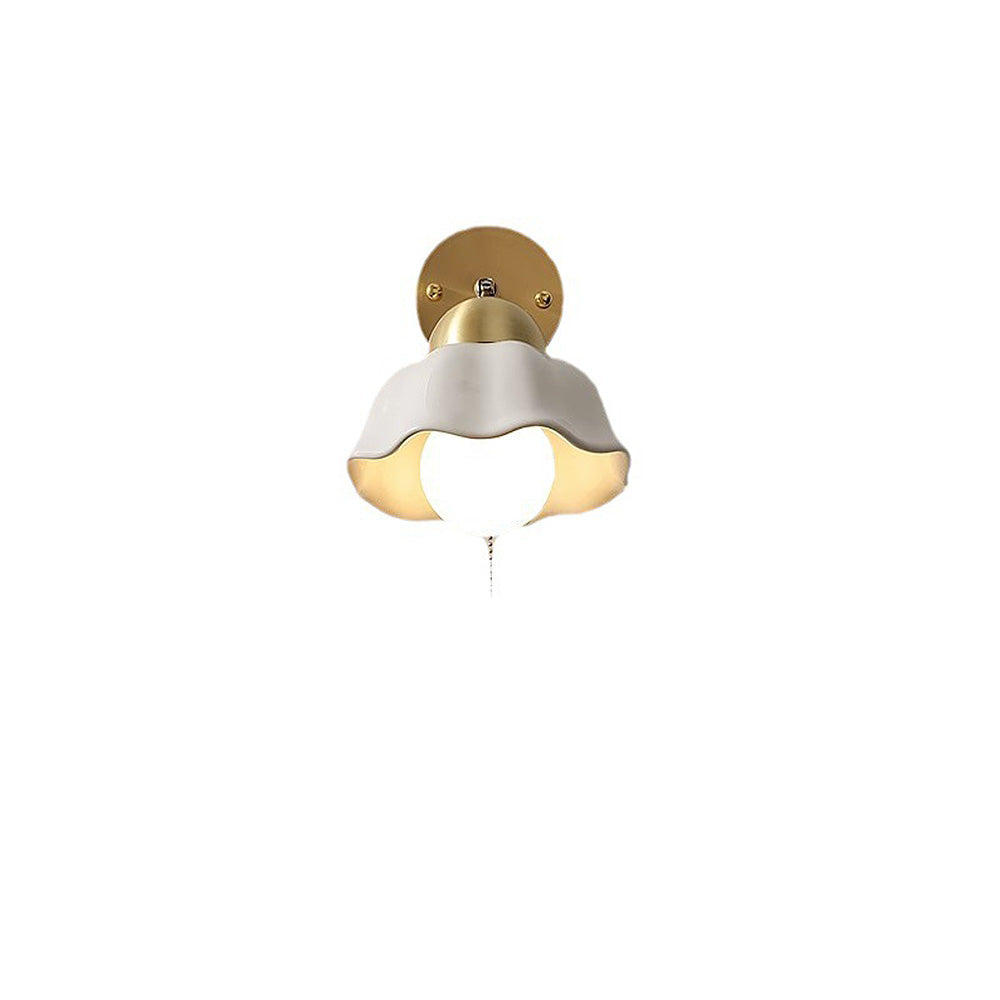 FleurBlanche Wall Light – Romantic Floral Design for a Warm, Elegant Atmosphere