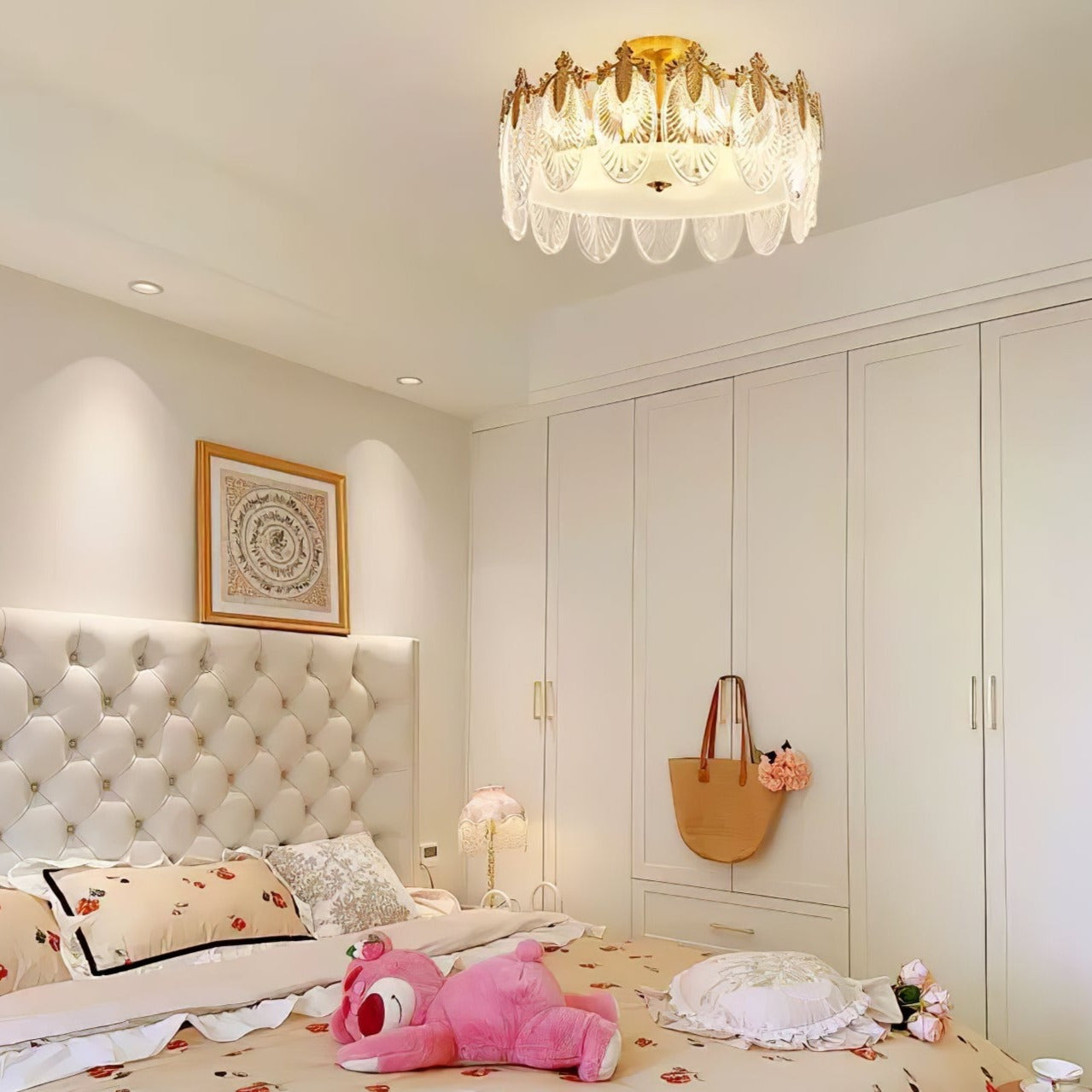 Round Glass Pattern Chandelier – Elegant Decorative Ceiling Light