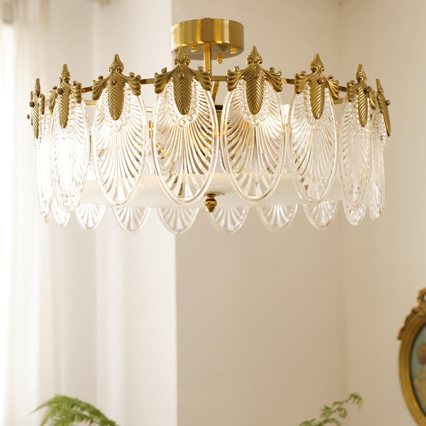 Round Glass Pattern Chandelier – Elegant Decorative Ceiling Light
