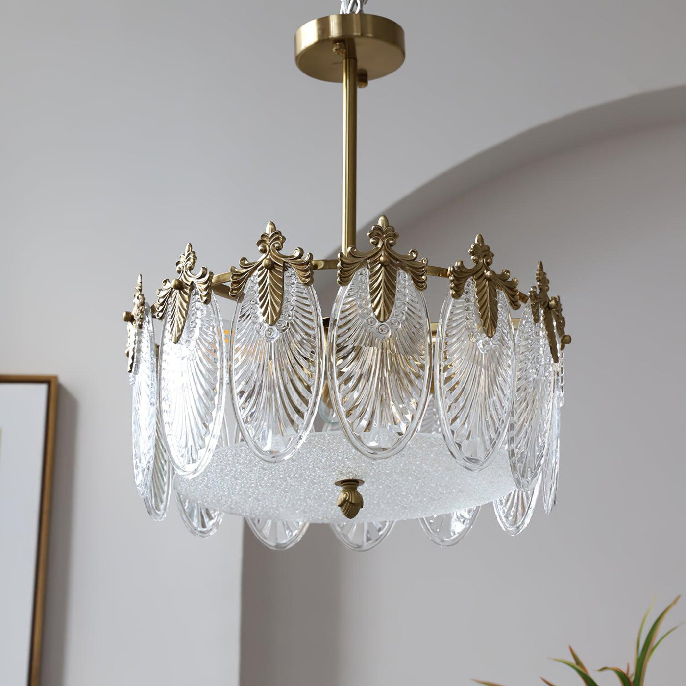 Round Glass Pattern Chandelier – Elegant Decorative Ceiling Light