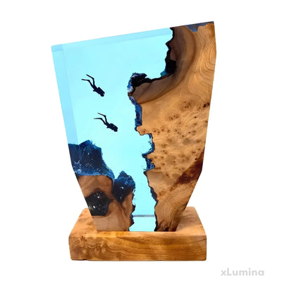 DeepDive Oceanic Diver Table Lamp – Elegant Marine-Inspired Design for Tranquil Ambiance