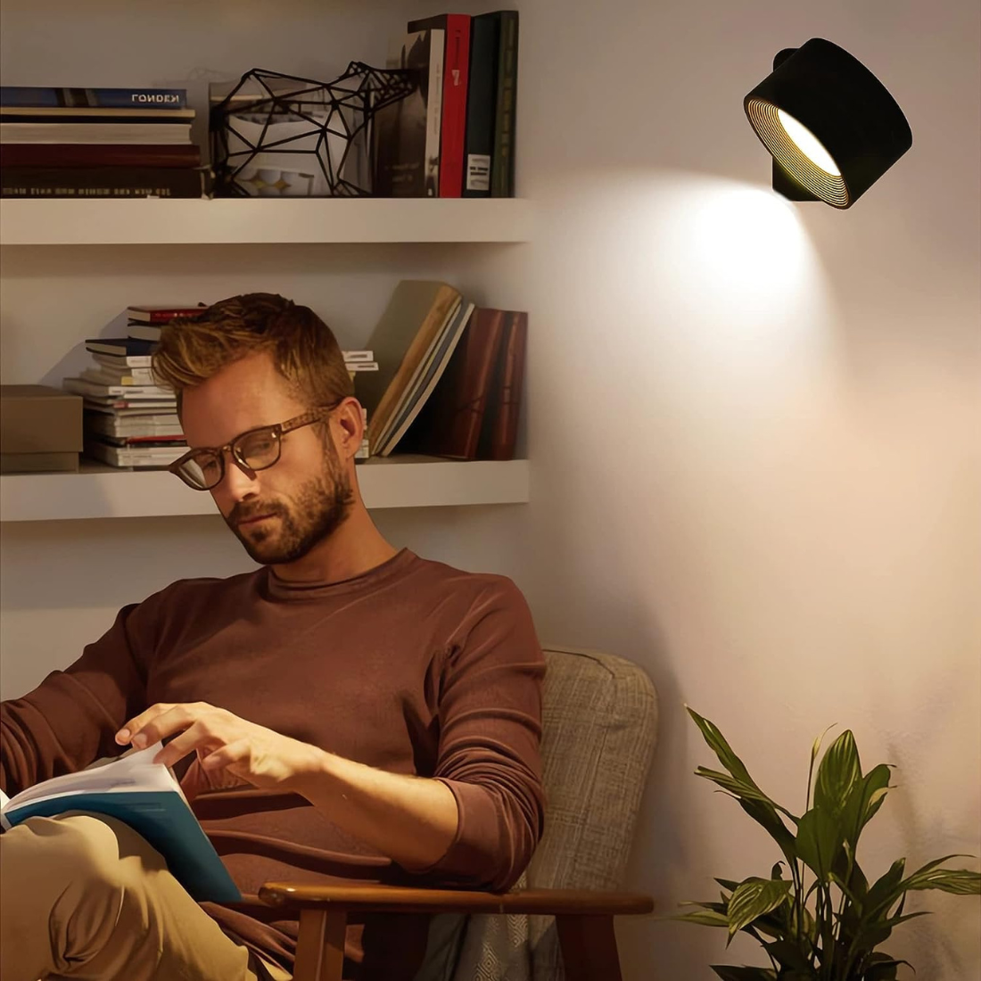 Luma360 - Wireless Rotating Wall Lamp for Total Lighting Freedom