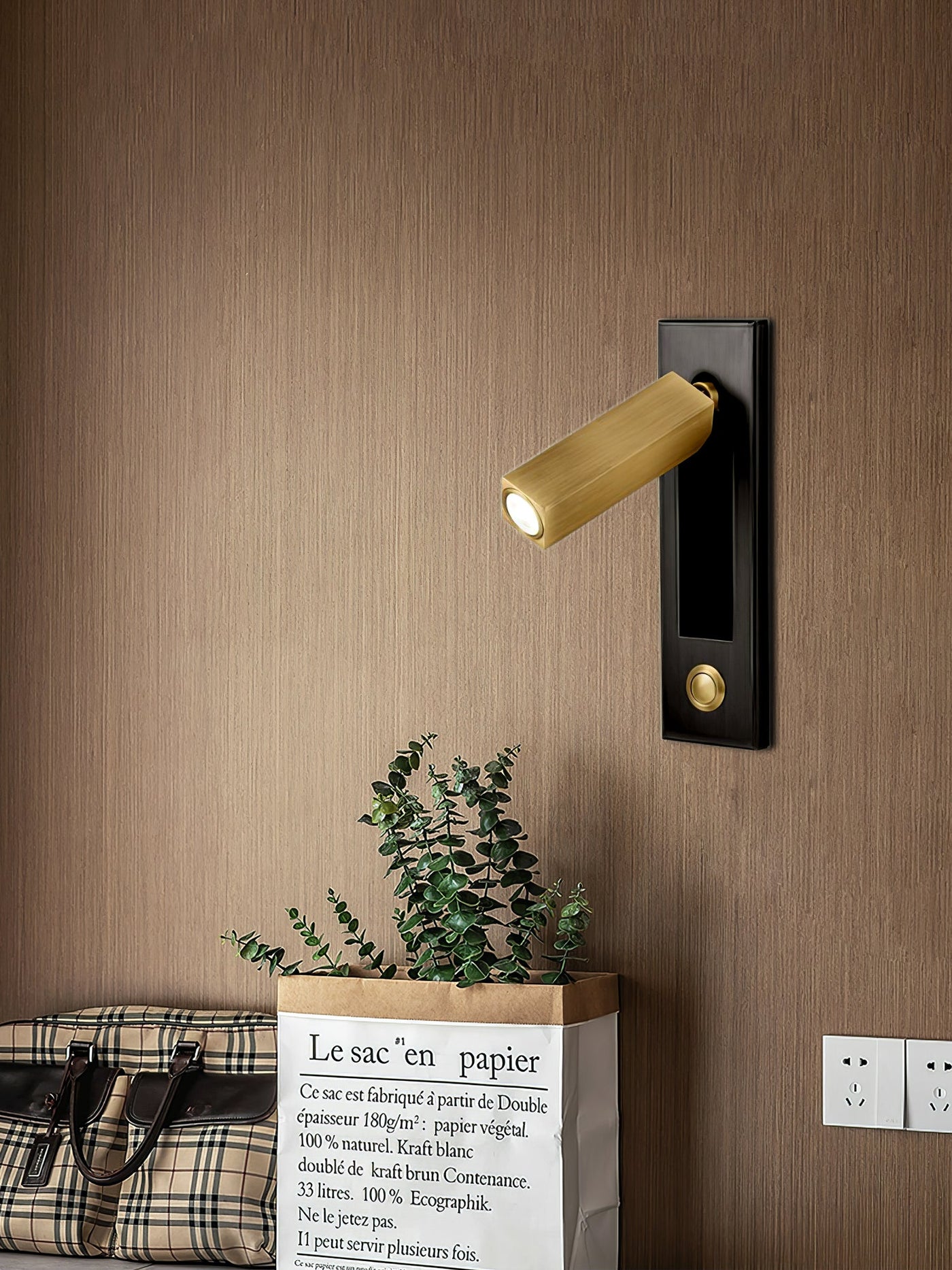 Embedded Bedside Sconce – Minimalist LED Wall Light for a Sleek & Modern Look