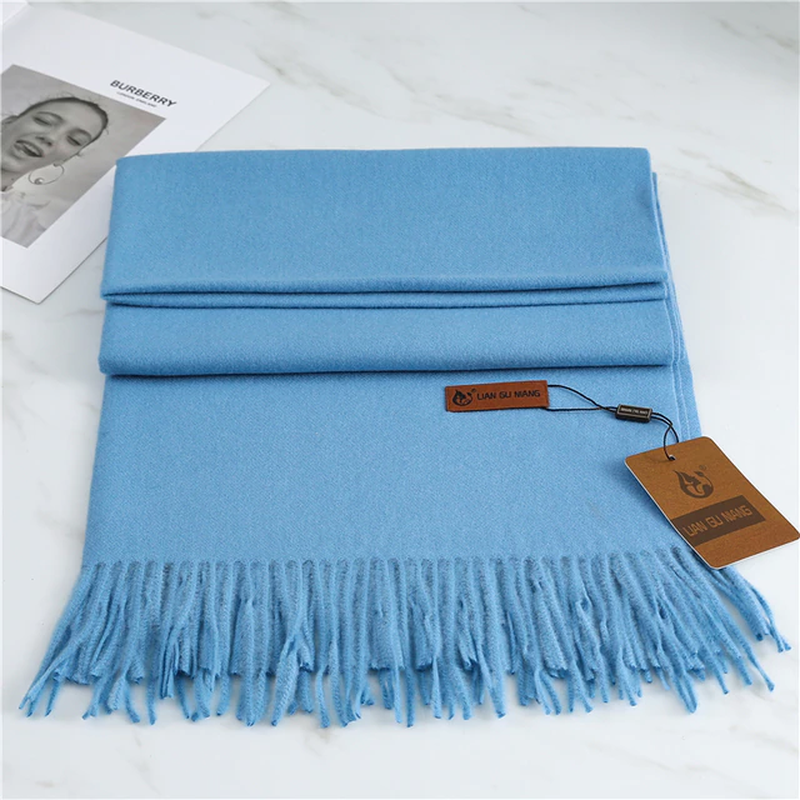 Lusia Cashmere Scarf – Warmth and Style for the Winter Season