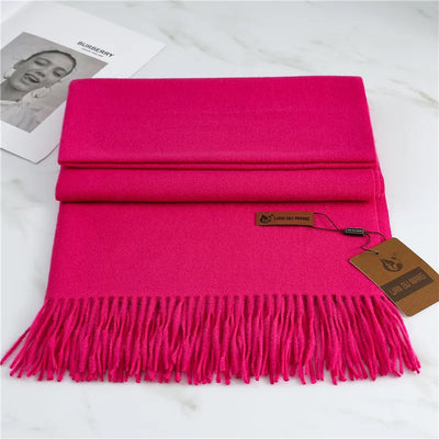 Lusia Cashmere Scarf – Warmth and Style for the Winter Season