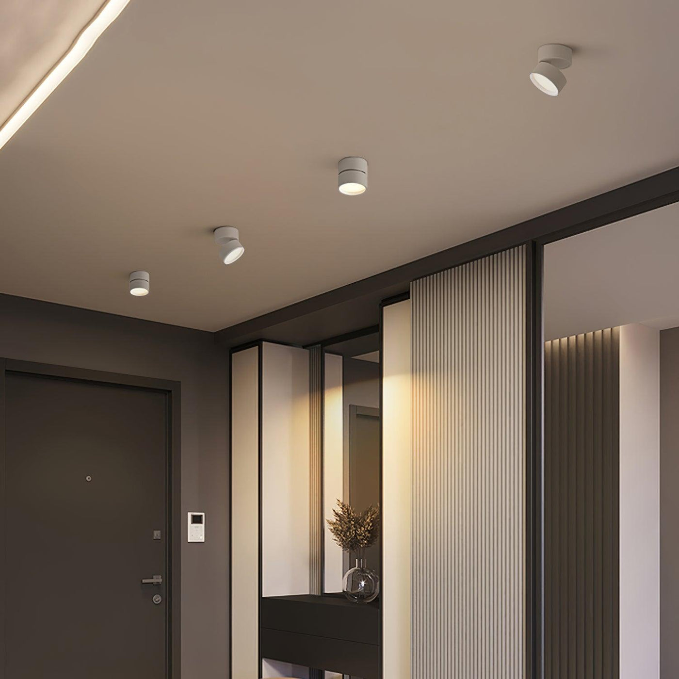 Favilla Surface Ceiling Lamp – Adjustable LED Spotlight for Elegant Interiors