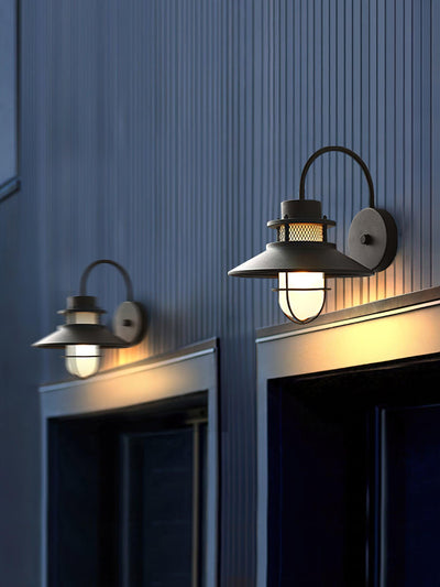 Felix Outdoor Wall Light – Industrial-Style Weatherproof LED Lantern (IP65)