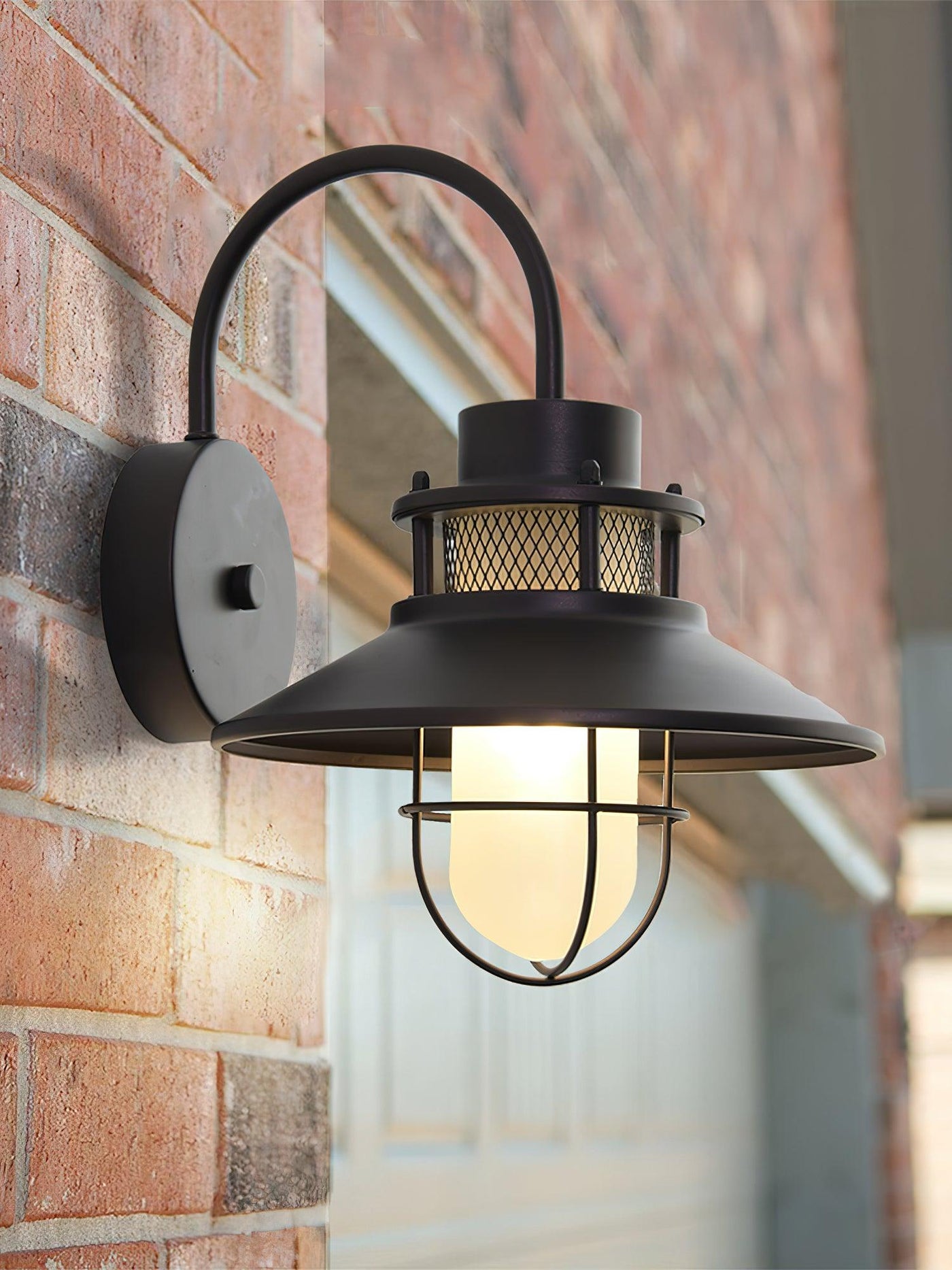 Felix Outdoor Wall Light – Industrial-Style Weatherproof LED Lantern (IP65)