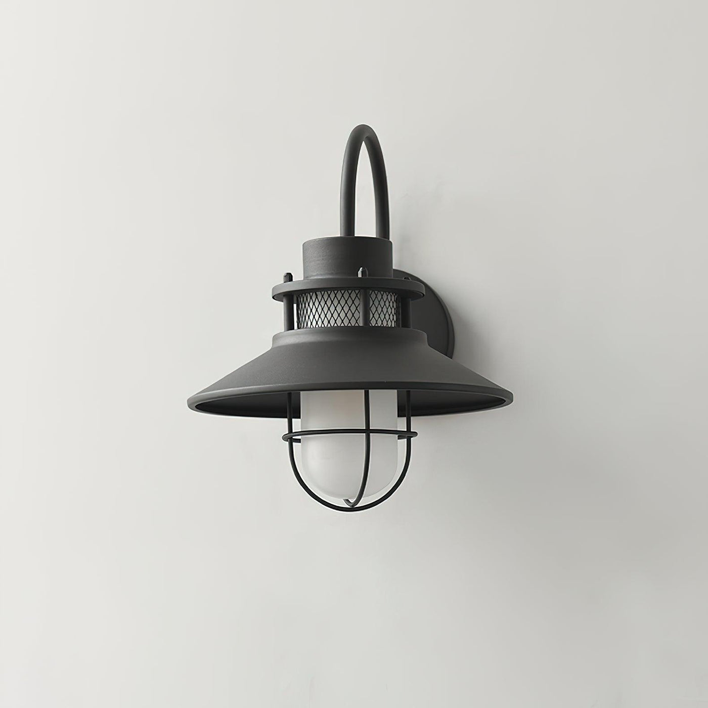 Felix Outdoor Wall Light – Industrial-Style Weatherproof LED Lantern (IP65)