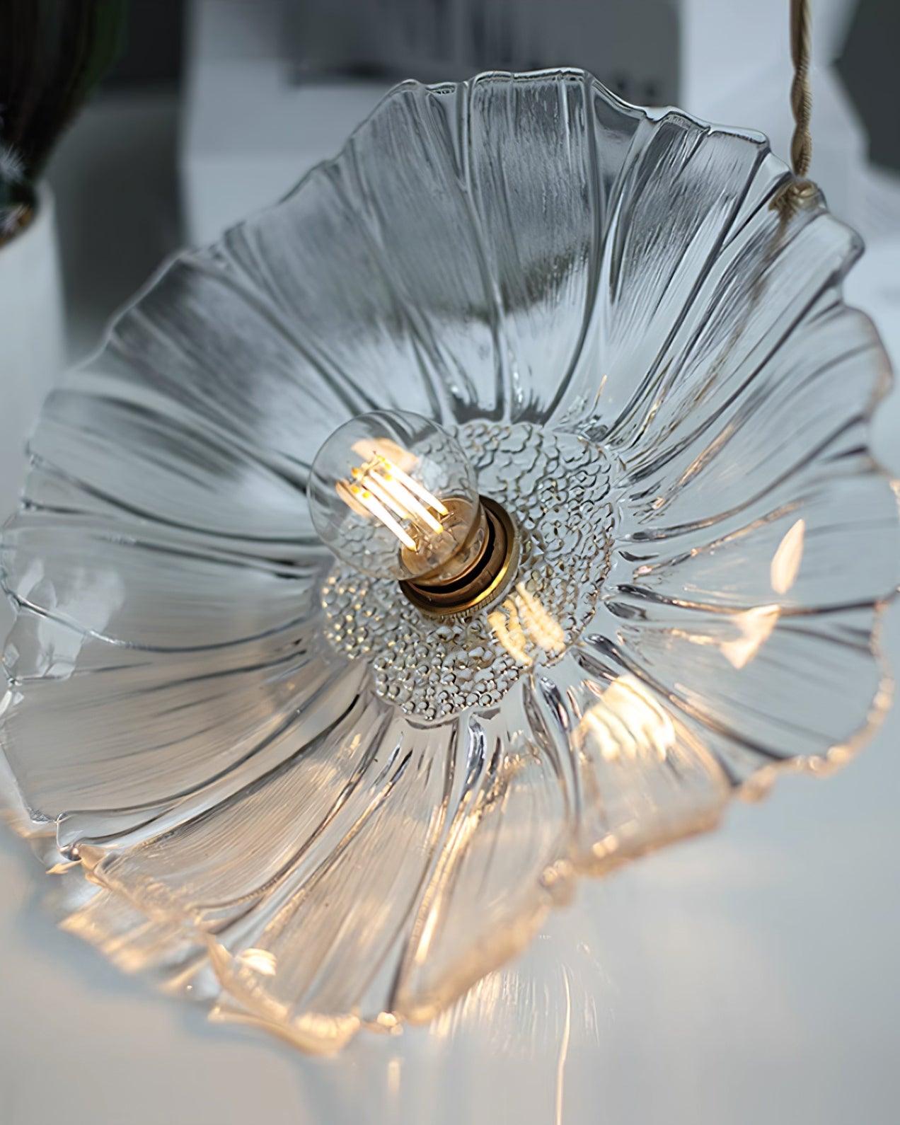Flower Glass Pendant Light – A Touch of Nostalgic Elegance