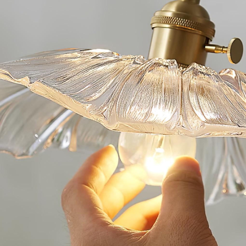 Flower Glass Pendant Light – A Touch of Nostalgic Elegance