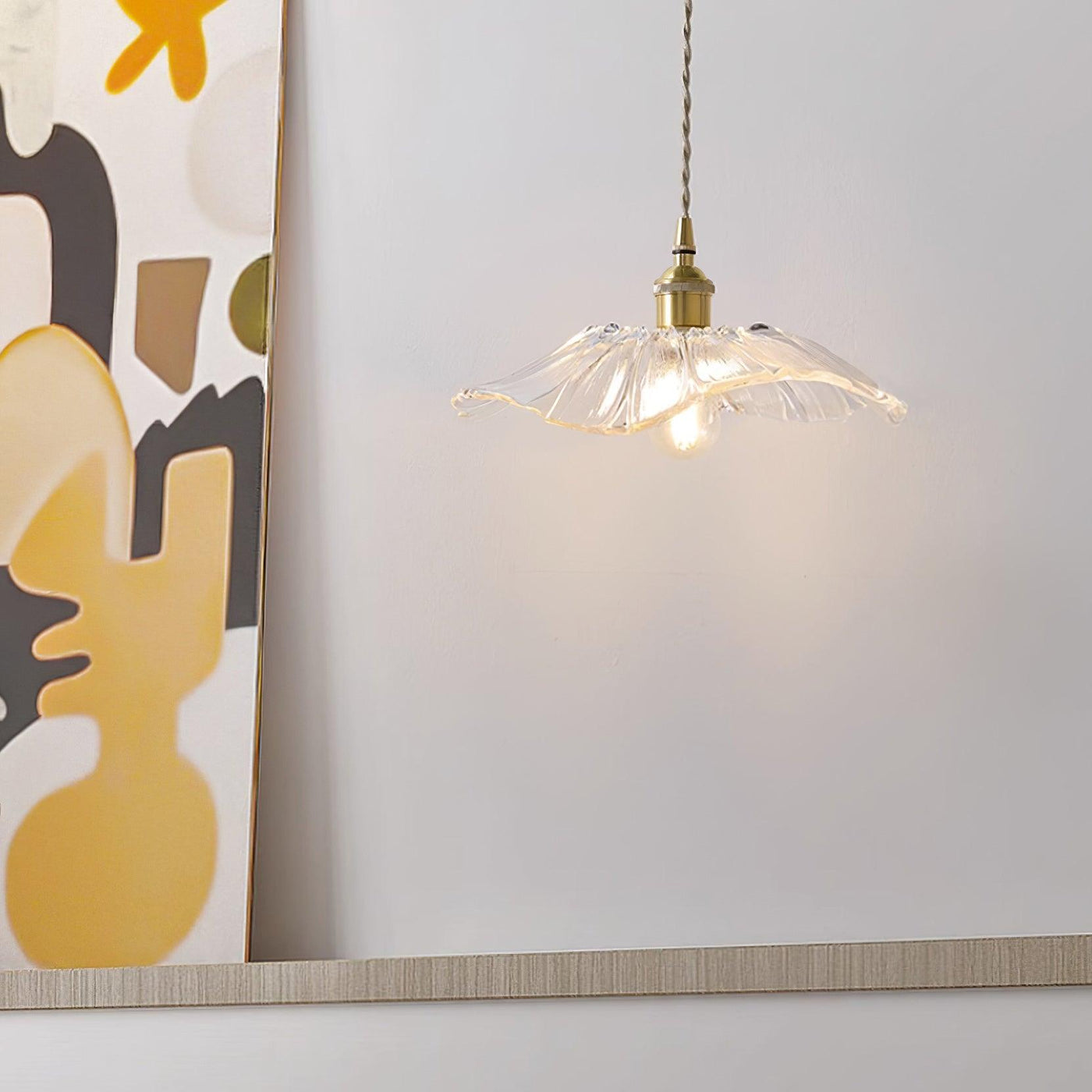 Flower Glass Pendant Light – A Touch of Nostalgic Elegance