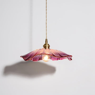 Flower Glass Pendant Light – A Touch of Nostalgic Elegance
