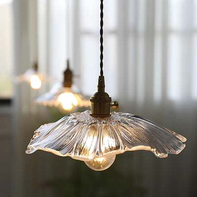 Flower Glass Pendant Light – A Touch of Nostalgic Elegance