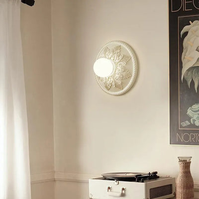 Modern Resin Wall Light – Elegant Coffee-Toned Contemporary Design