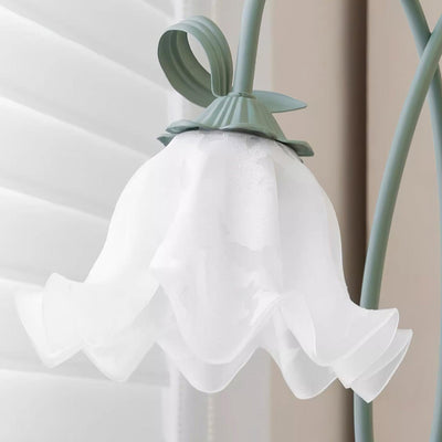 Calla Floor Lamp – Timeless Elegance with Delicate Floral Design