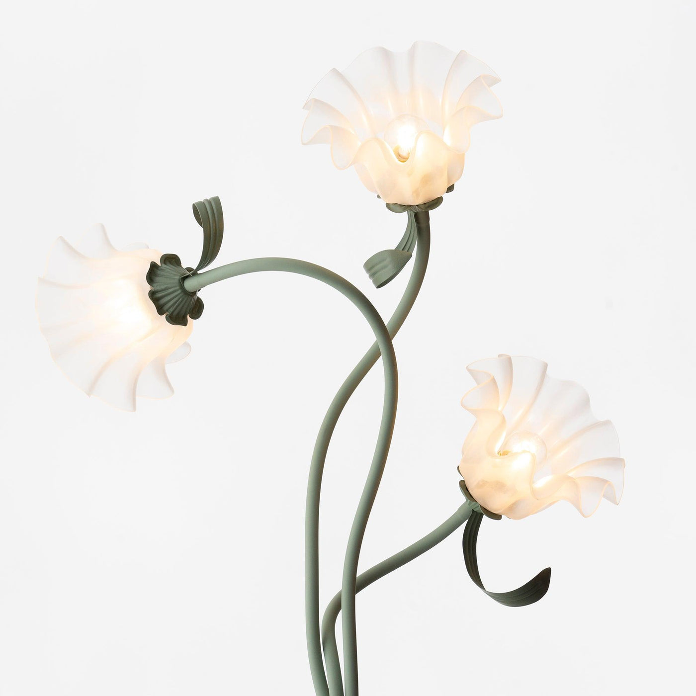Calla Floor Lamp – Timeless Elegance with Delicate Floral Design