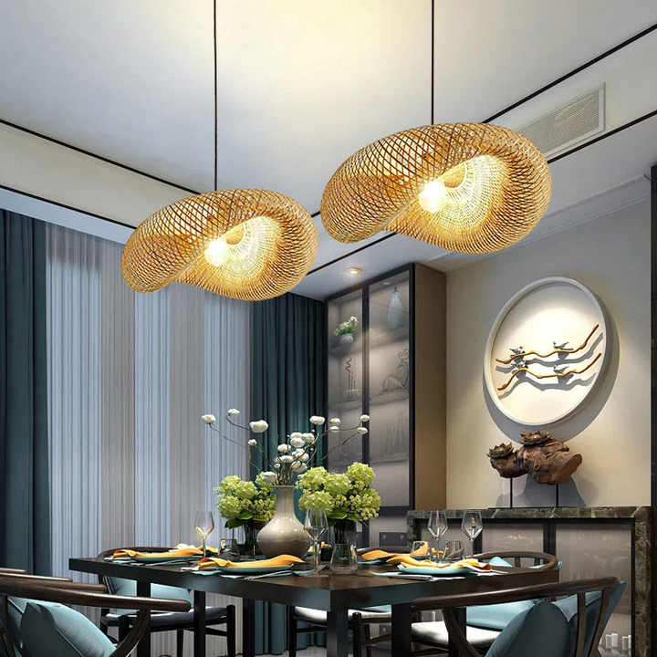 Handwoven Chinese Bamboo Pendant Light – Natural Rattan Wave Shade (E27, LED Compatible)