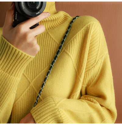 Luxury Cashmere Turtleneck Sweater – Timeless Elegance & Ultimate Comfort