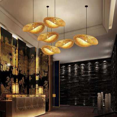 Handwoven Chinese Bamboo Pendant Light – Natural Rattan Wave Shade (E27, LED Compatible)
