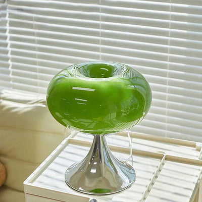 Antique Style Apple Table Lamp – Vintage-Inspired Bauhaus Elegance