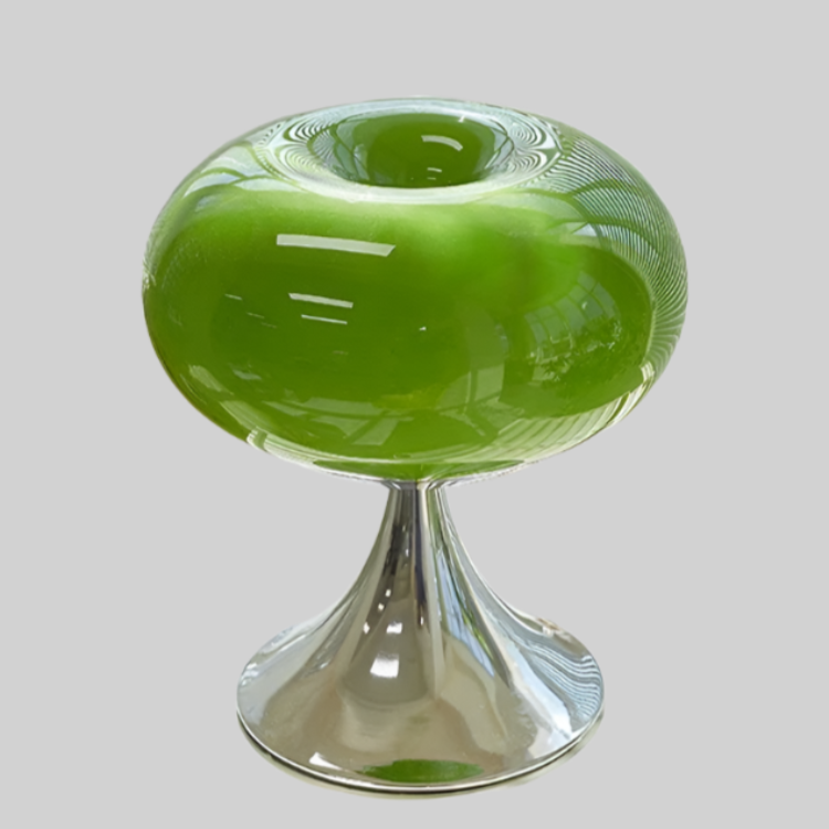 Antique Style Apple Table Lamp – Vintage-Inspired Bauhaus Elegance