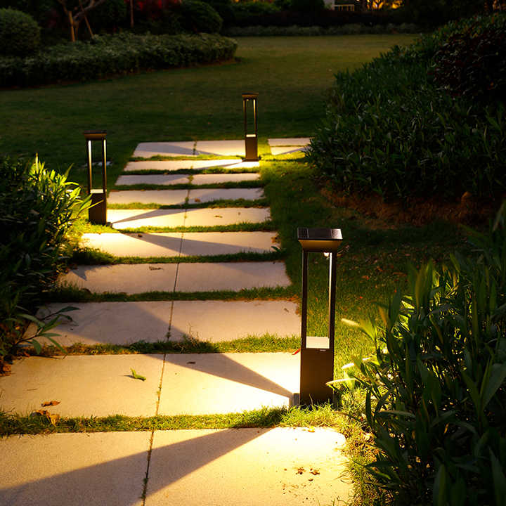 Nimbus Solar Pathway Light – Elegant Outdoor LED Illumination